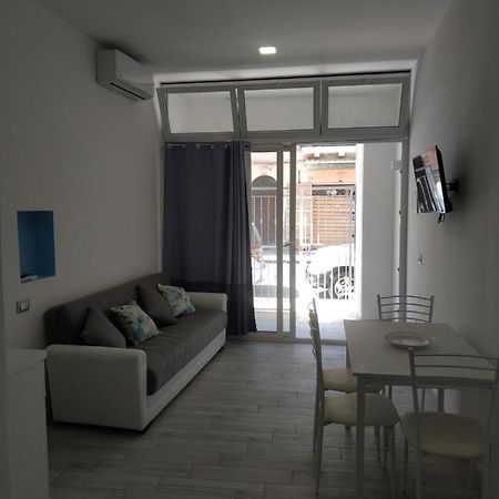 Loft sul mare Apartment Giardini Naxos Exterior foto